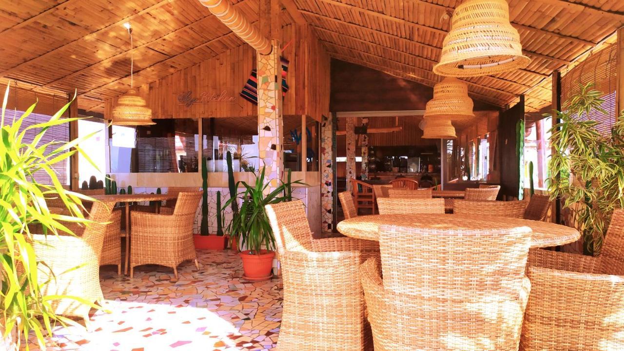 Hotel La Hasienda Kupang  Exterior foto