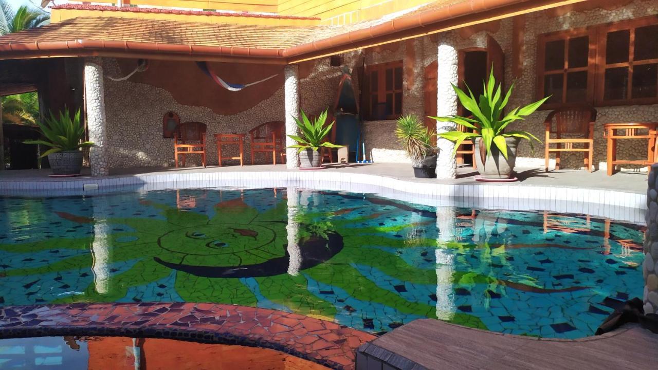Hotel La Hasienda Kupang  Exterior foto