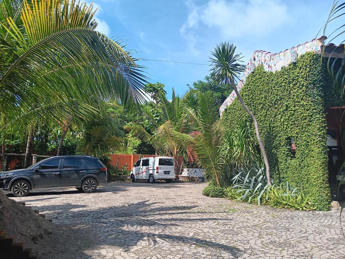 Hotel La Hasienda Kupang  Exterior foto