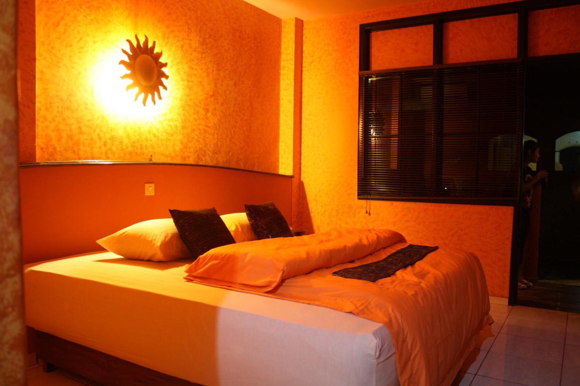 Hotel La Hasienda Kupang  Exterior foto