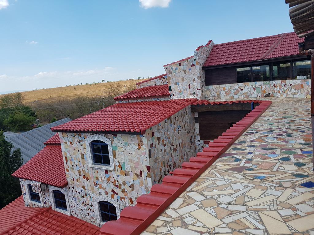 Hotel La Hasienda Kupang  Exterior foto